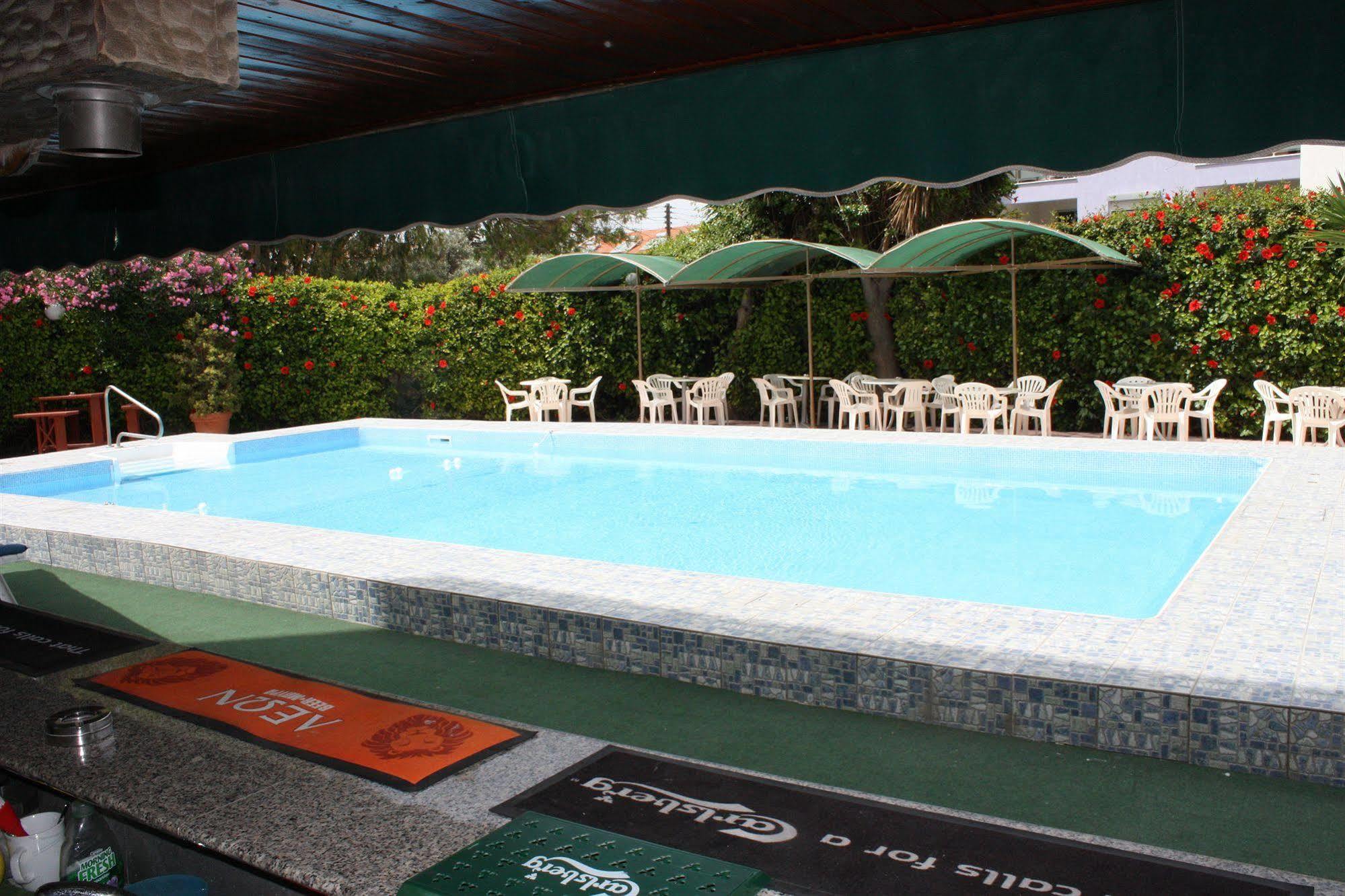 Tycoon Apartments Limassol Luaran gambar