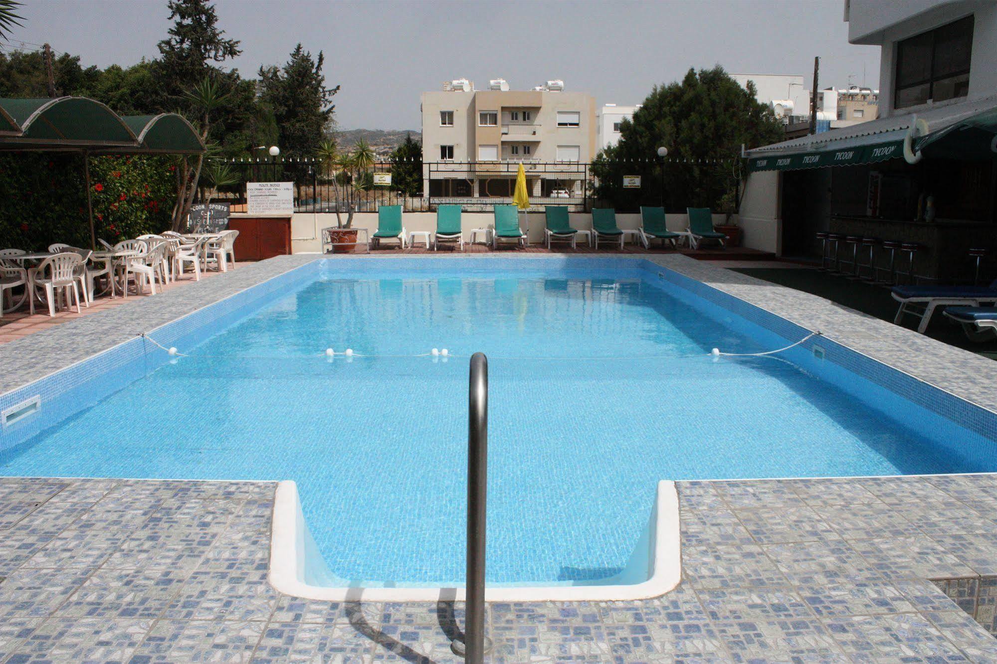 Tycoon Apartments Limassol Luaran gambar