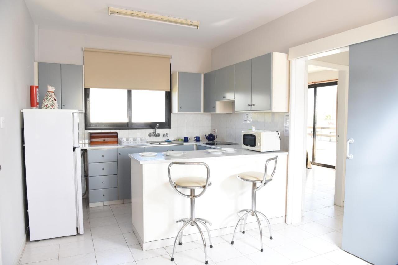 Tycoon Apartments Limassol Luaran gambar