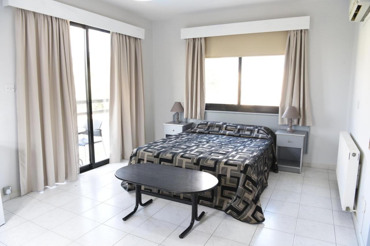 Tycoon Apartments Limassol Luaran gambar