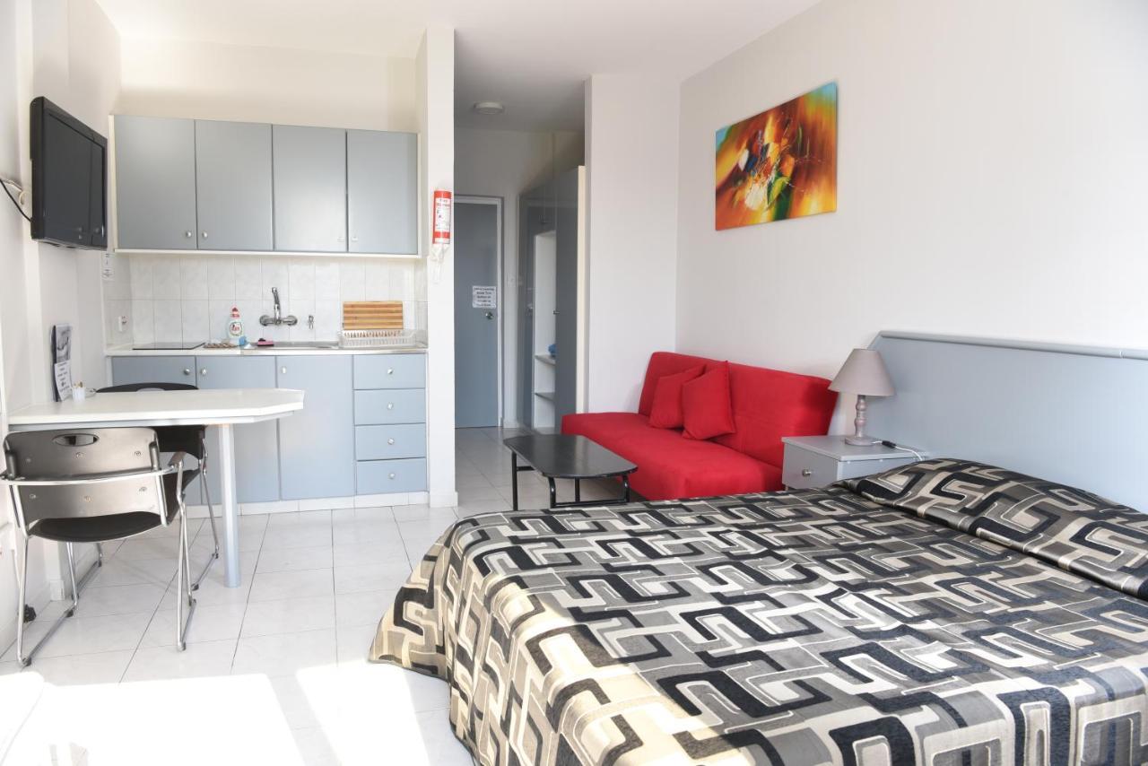 Tycoon Apartments Limassol Luaran gambar
