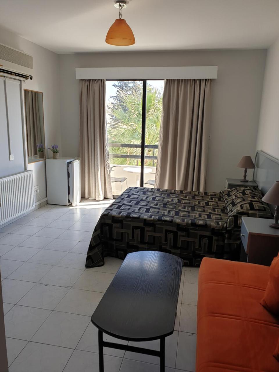 Tycoon Apartments Limassol Luaran gambar