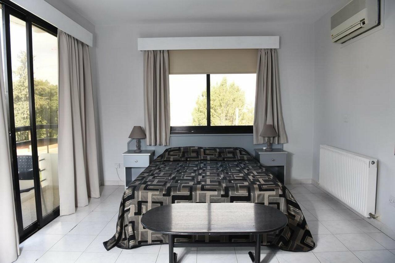 Tycoon Apartments Limassol Luaran gambar