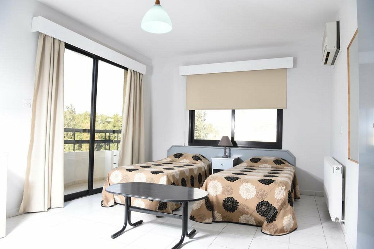 Tycoon Apartments Limassol Luaran gambar